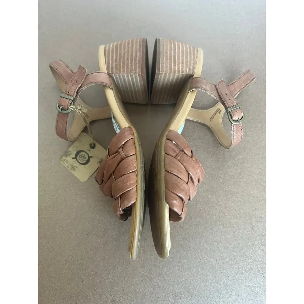 NWT BORN Shonie Brown Soft Leather Block Heel Buckle Ankle Comfort Sandals Sz 10 - Picture 7 of 14